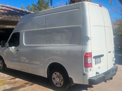 Used 2015 Nissan NV 2500 SV w/ Technology Package image 8