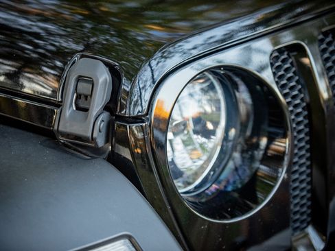 Used 2020 Jeep Wrangler Unlimited Sport image 20