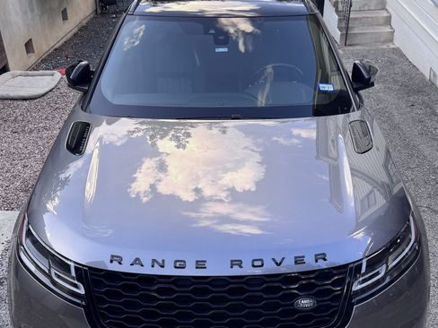 Used 2019 Land Rover Range Rover Velar R-Dynamic SE AWD/4WD image 11