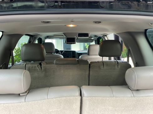 Used 2004 GMC Yukon SLT w/ 1SD Preferred Equipment Group image 11