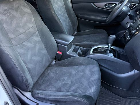 Used 2016 Nissan Rogue S image 12