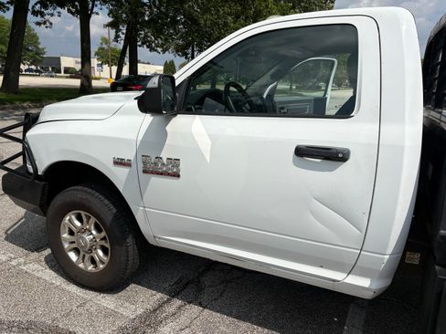 Used 2018 RAM 3500 Tradesman w/ Power & Remote Entry Group AWD/4WD image 10