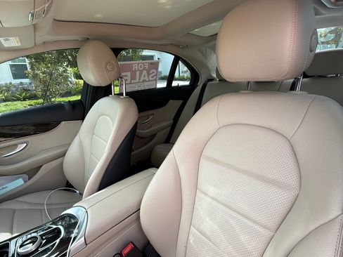 Used 2020 Mercedes-Benz C 300 Sedan image 9