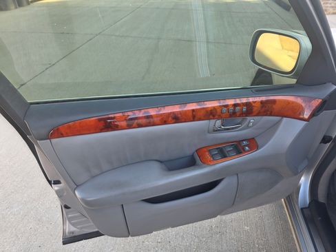 Used 2006 Lexus LS 430 image 12