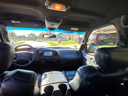 Used 2001 Ford F150 Harley-Davidson image 23