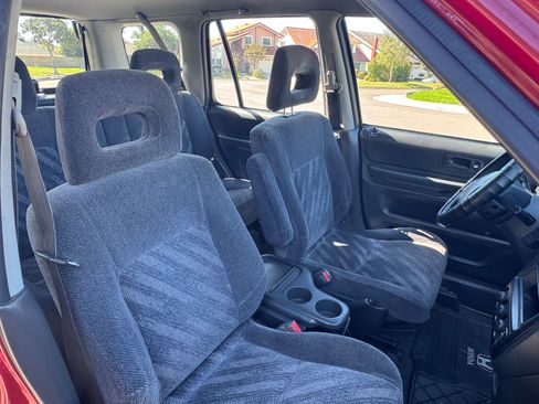 Used 1999 Honda CR-V LX image 16