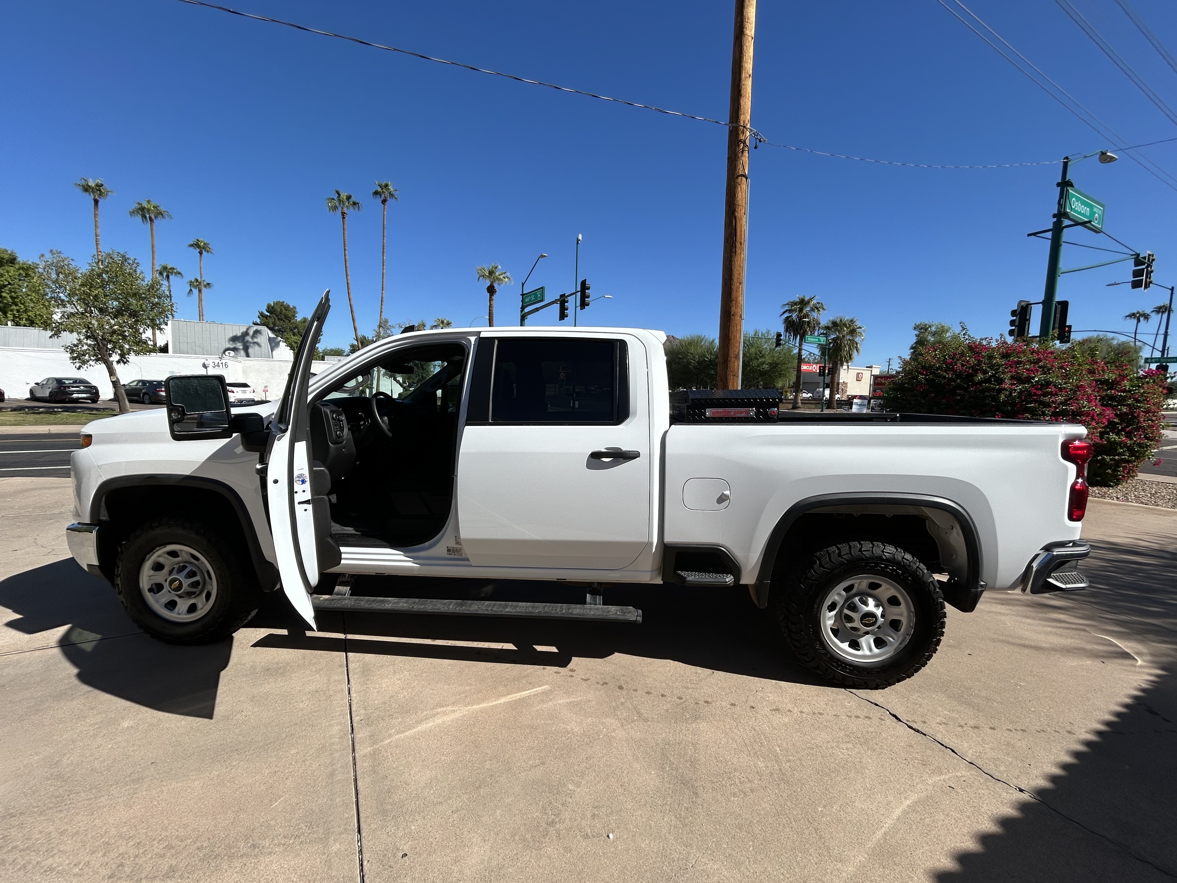 Used 2025 Chevrolet Silverado 2500 W/T w/ WT Convenience Package AWD/4WD image 9