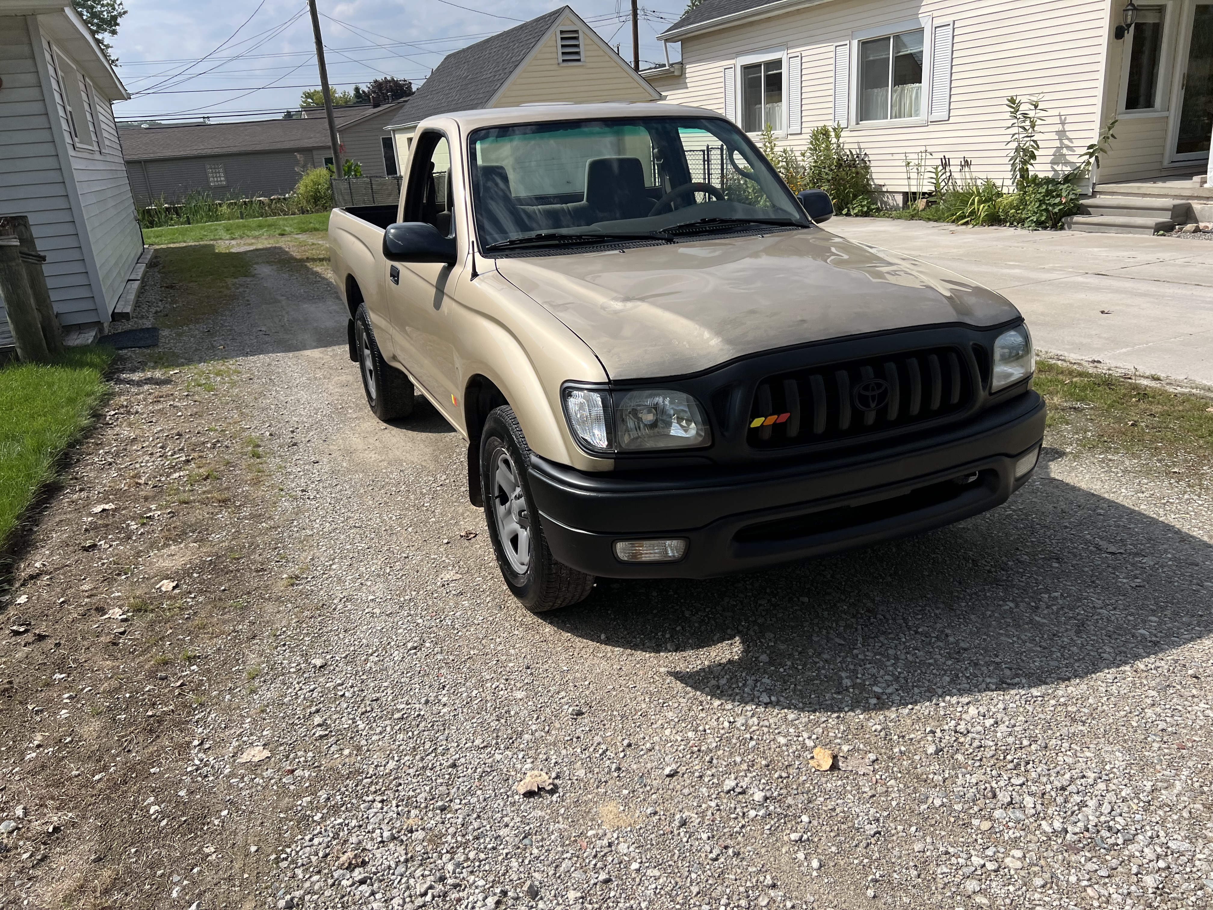 Used 2002 Toyota Tacoma 2WD Regular Cab w/ Enhancement Pkg image 4