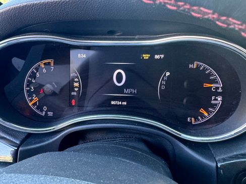 Used 2018 Jeep Grand Cherokee Trailhawk w/ Trailhawk Luxury Group image 5