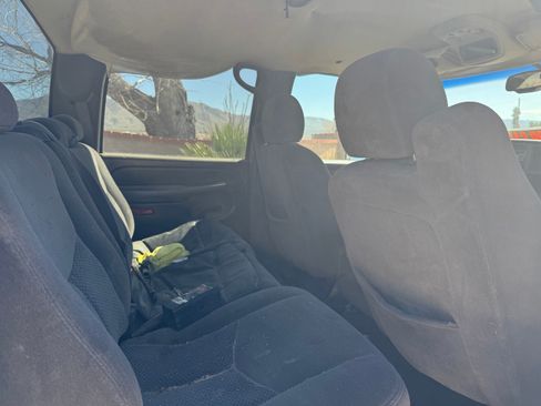 Used 2007 Chevrolet Silverado 3500 LT w/ Heavy-Duty Power Package image 11