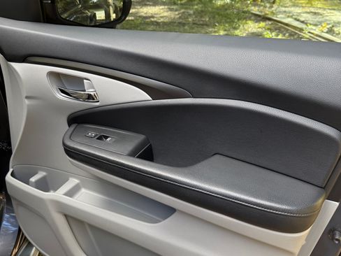 Used 2017 Honda Pilot EX-L image 12