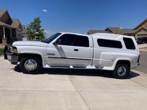 Used 2000 Dodge Ram 3500 Truck 2WD Quad Cab image 1