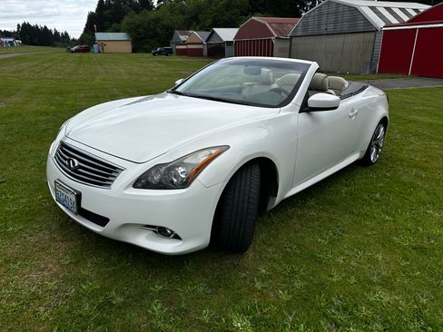 Used 2011 INFINITI G37 Convertible w/ Premium Pkg RWD image 6