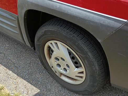 Used 2001 Pontiac Aztek 2WD w/ Opt Pkg 2 image 8
