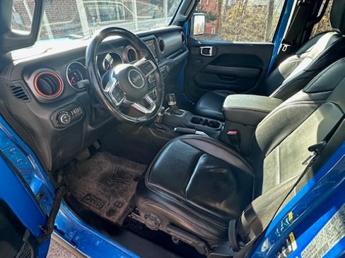 Used 2021 Jeep Gladiator Mojave image 12