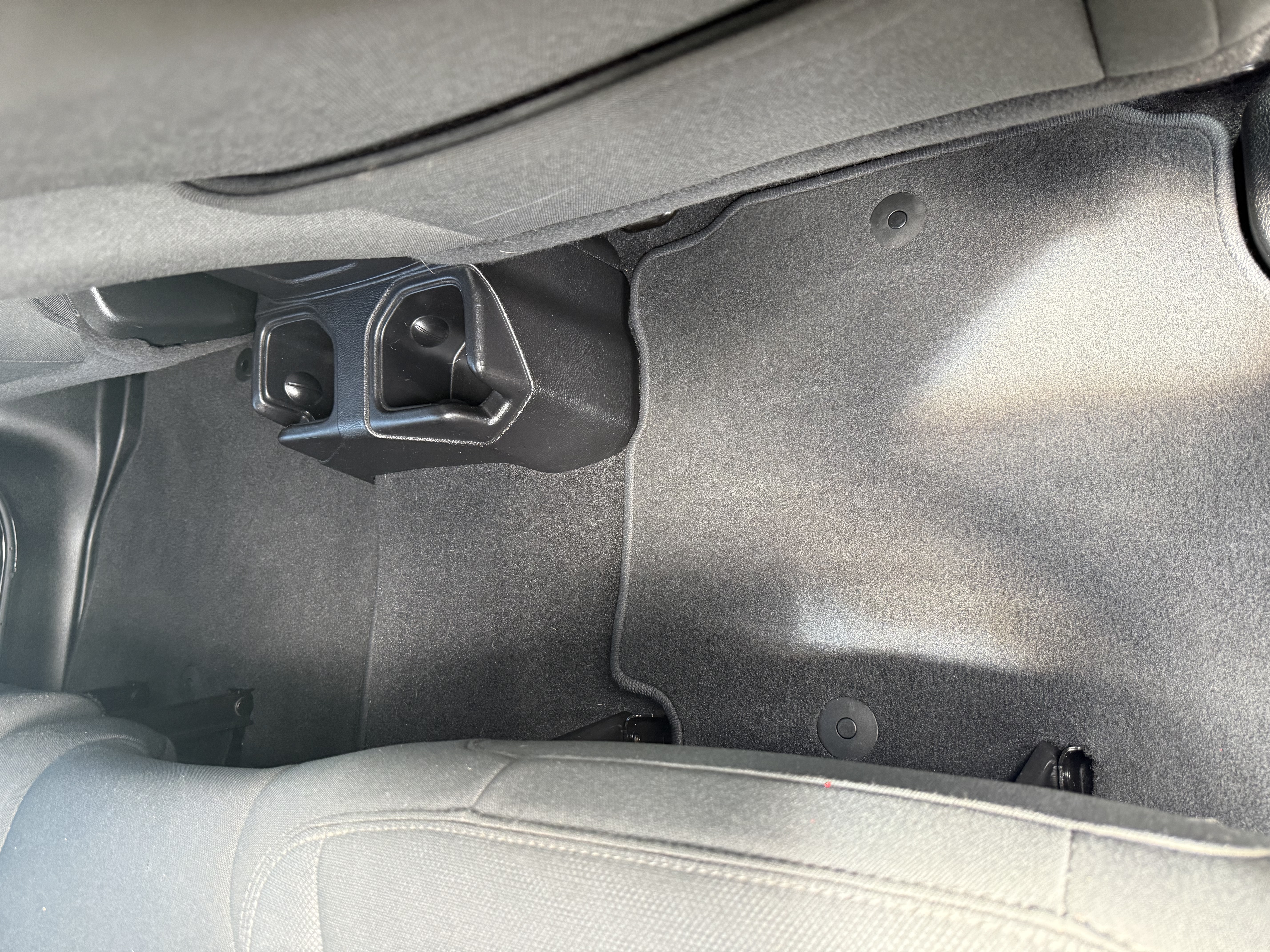 Used 2018 Jeep Wrangler Unlimited Sport AWD/4WD image 10