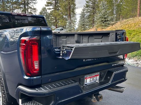 Used 2021 GMC Sierra 2500 Denali image 8
