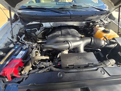 Used 2013 Ford F150 Lariat w/ Luxury Equipment Group image 9