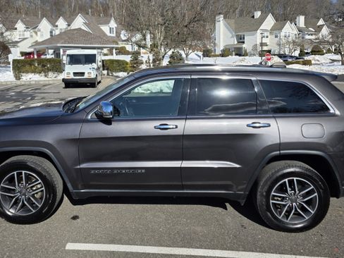 Used 2019 Jeep Grand Cherokee Limited image 5