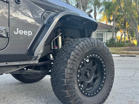 Used 2020 Jeep Wrangler Unlimited Sport S image 11