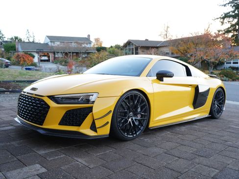 Used 2017 Audi R8 V10 plus image 1