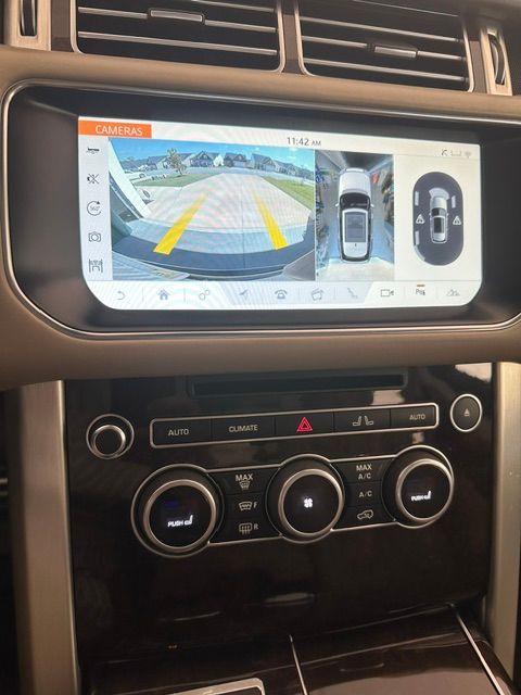 Used 2017 Land Rover Range Rover Supercharged AWD/4WD image 15