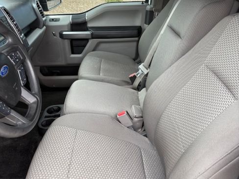 Used 2015 Ford F150 XLT image 13