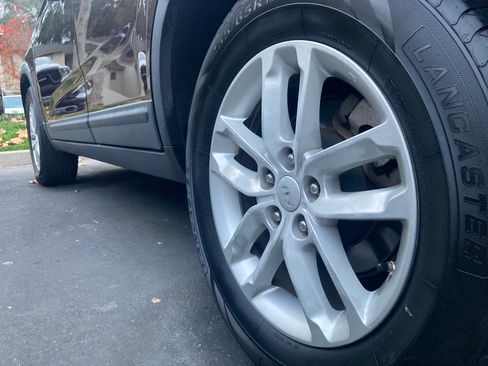 Used 2014 Kia Sorento LX image 10