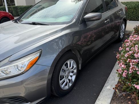 Used 2016 Nissan Altima 2.5 S w/ Power Driver Seat Package image 1