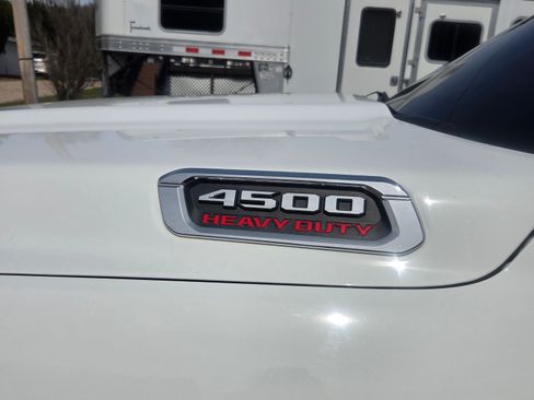 Used 2020 RAM 4500 Tradesman w/ Chrome Appearance Group image 9