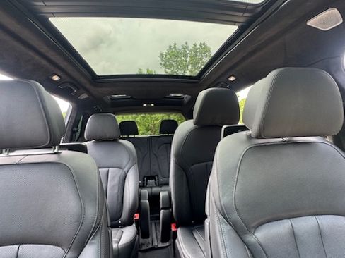 Used 2020 BMW X7 M50i AWD/4WD image 18