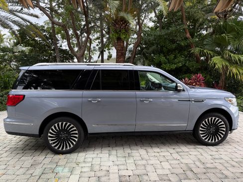 Used 2020 Lincoln Navigator L Black Label w/ Cargo Convenience Package image 4