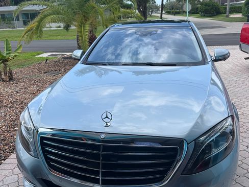 Used 2017 Mercedes-Benz S 550 Sedan image 2