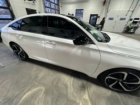 Used 2021 Honda Accord Sport image 10