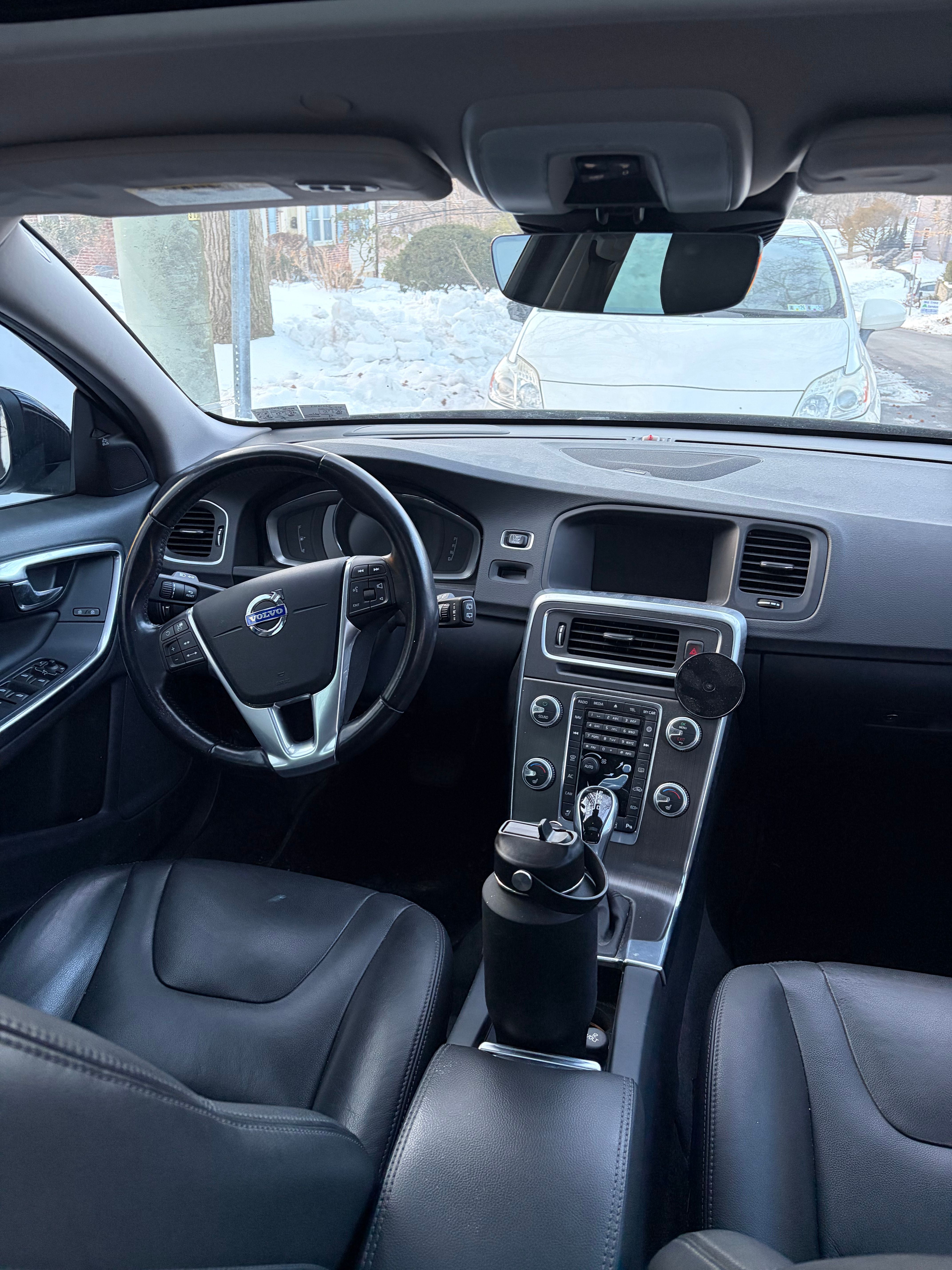 Used 2015 Volvo V60 T5 Platinum FWD image 10