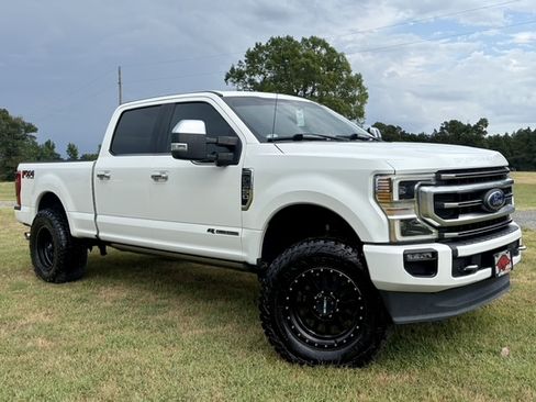 Used 2020 Ford F350 Platinum AWD/4WD image 8
