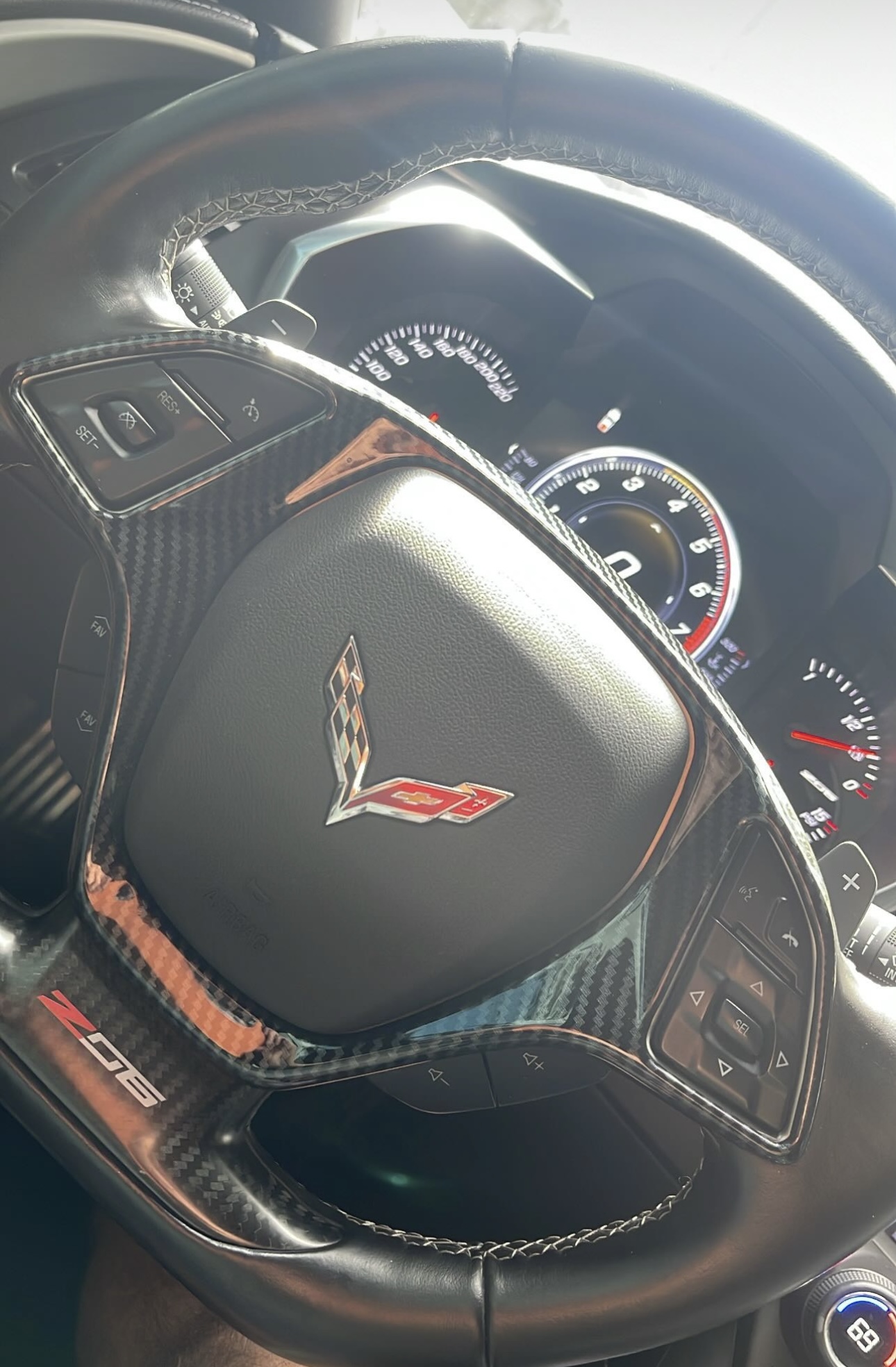 Used 2019 Chevrolet Corvette Z06 RWD image 24