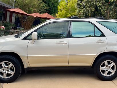 Used 2000 Lexus RX 300 4WD w/ Premium Pkg