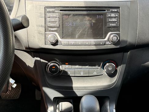 Used 2018 Nissan Sentra S FWD image 8