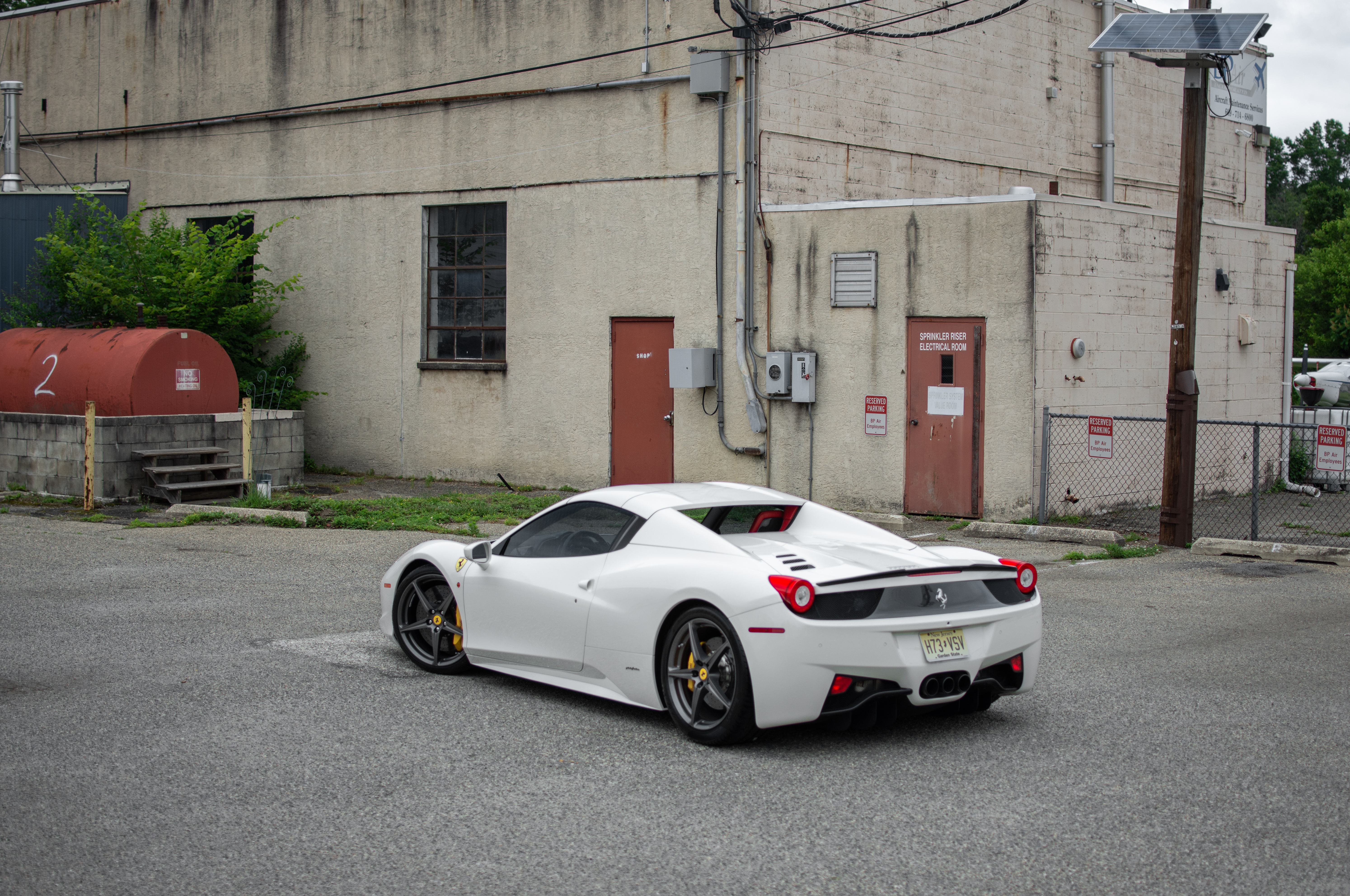 Used 2015 Ferrari 458 Spider RWD image 10