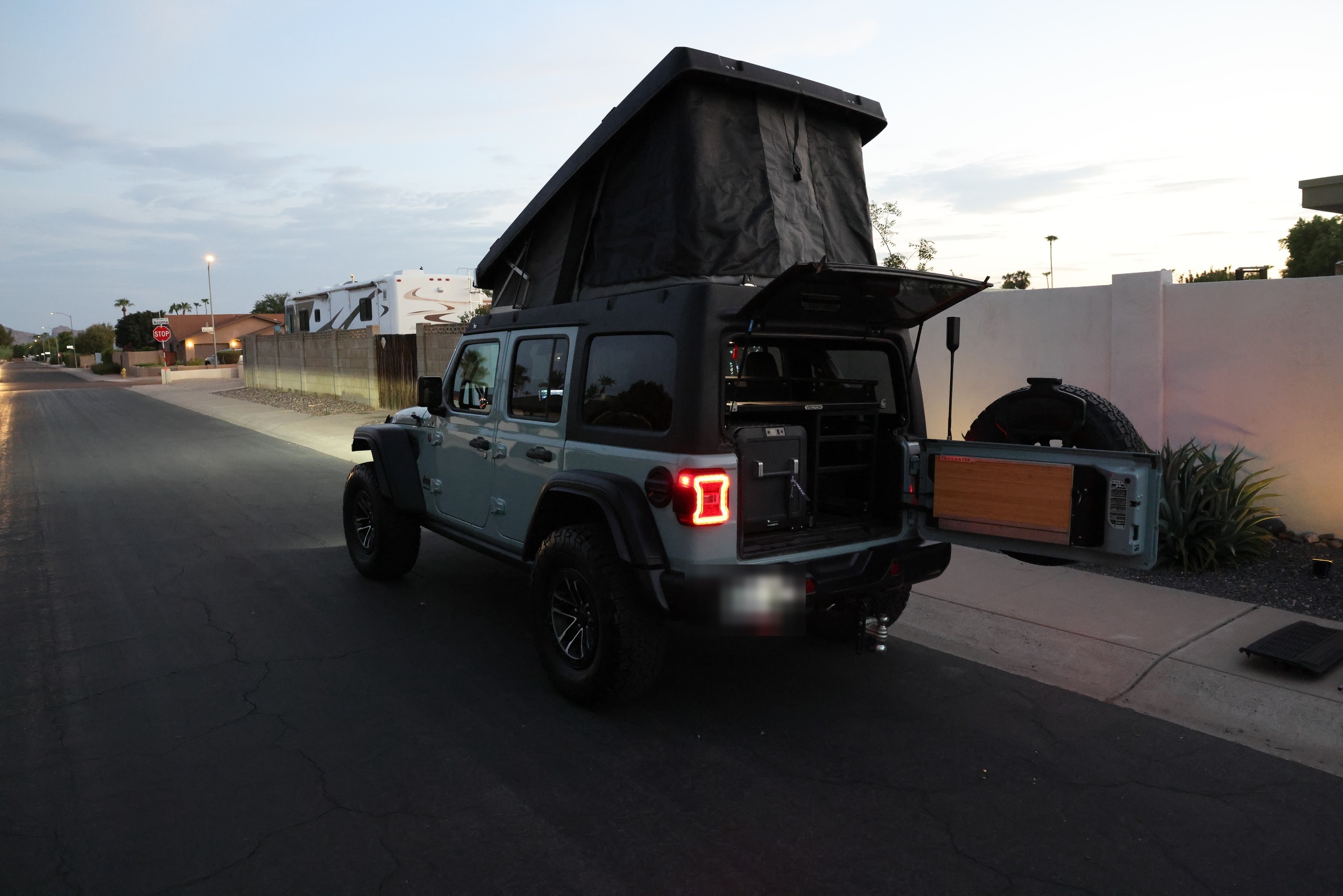 Used 2024 Jeep Wrangler Unlimited Rubicon w/ XTREMEE 35" Tire Package AWD/4WD image 1