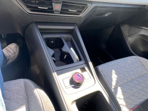 Used 2025 Volkswagen Tiguan S image 5