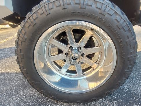 Used 2018 Chevrolet Silverado 1500 LT w/ All Star Edition image 10