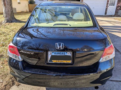 Used 2010 Honda Accord LX image 8