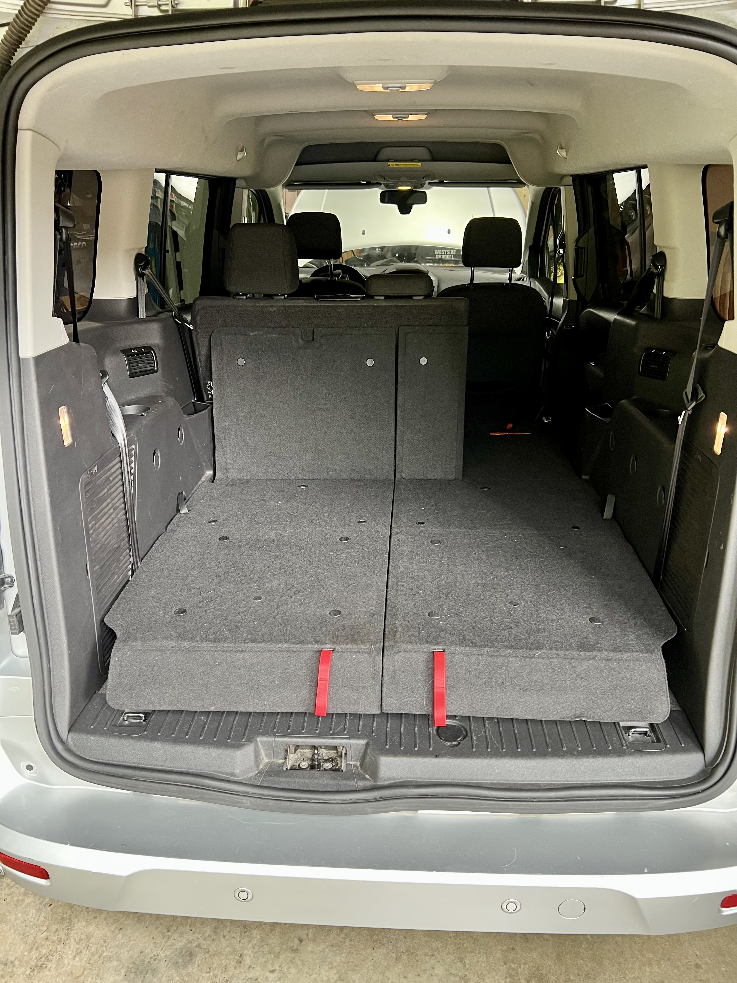 Used 2018 Ford Transit Connect XLT FWD image 11
