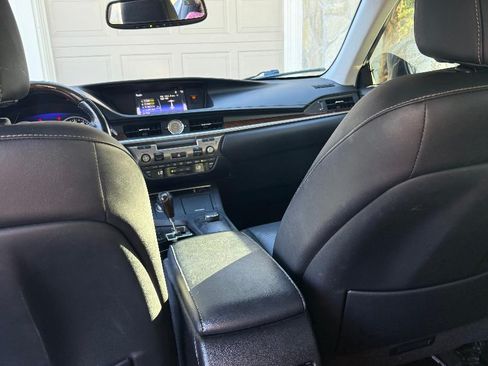 Used 2015 Lexus ES 350 w/ Premium Package image 6