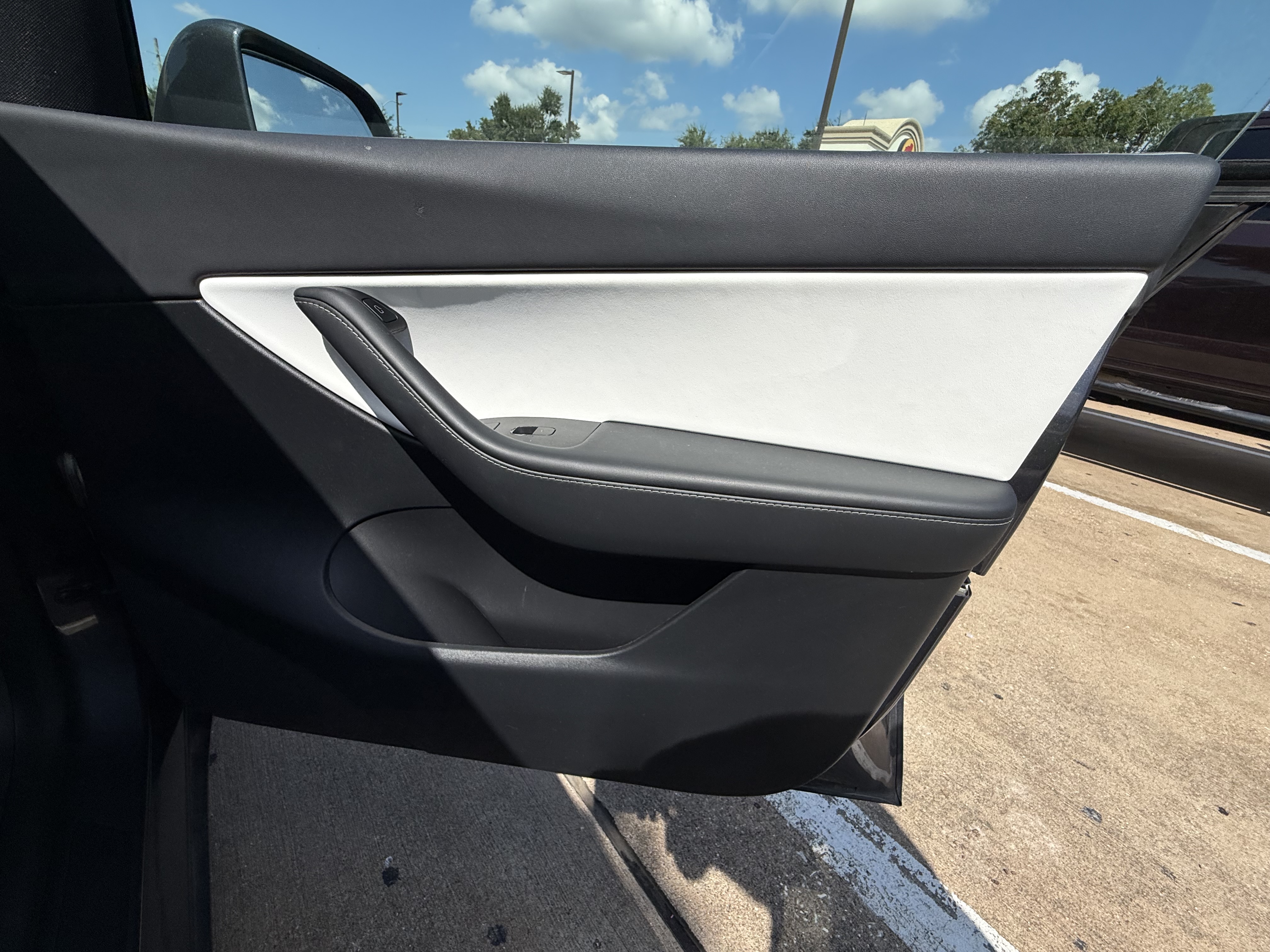 Used 2022 Tesla Model Y Long Range AWD/4WD image 12