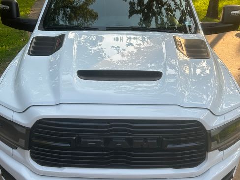 Used 2024 RAM 2500 Laramie w/ Night Edition AWD/4WD image 5