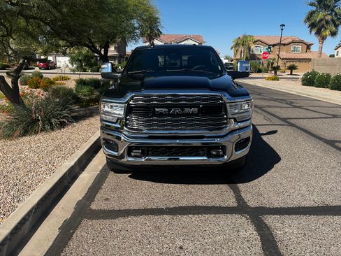 Used 2024 RAM 2500 Limited AWD/4WD image 5
