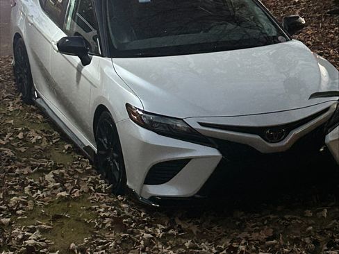 Used 2022 Toyota Camry TRD w/ TRD Package w/JBL Audio image 11